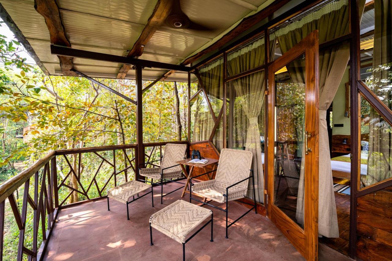 Kanha Jungle Camp Exteriör bild