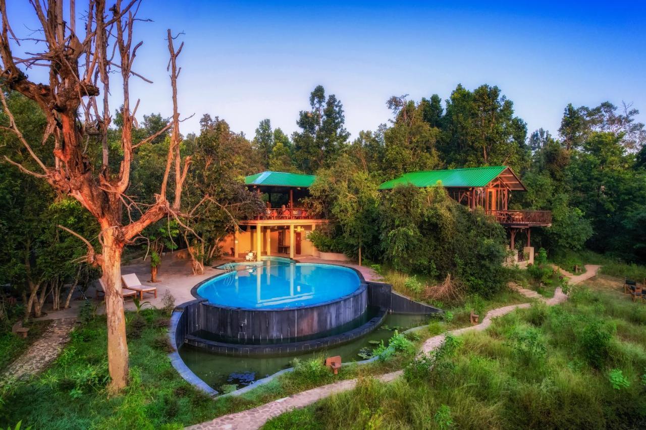 Kanha Jungle Camp Exteriör bild