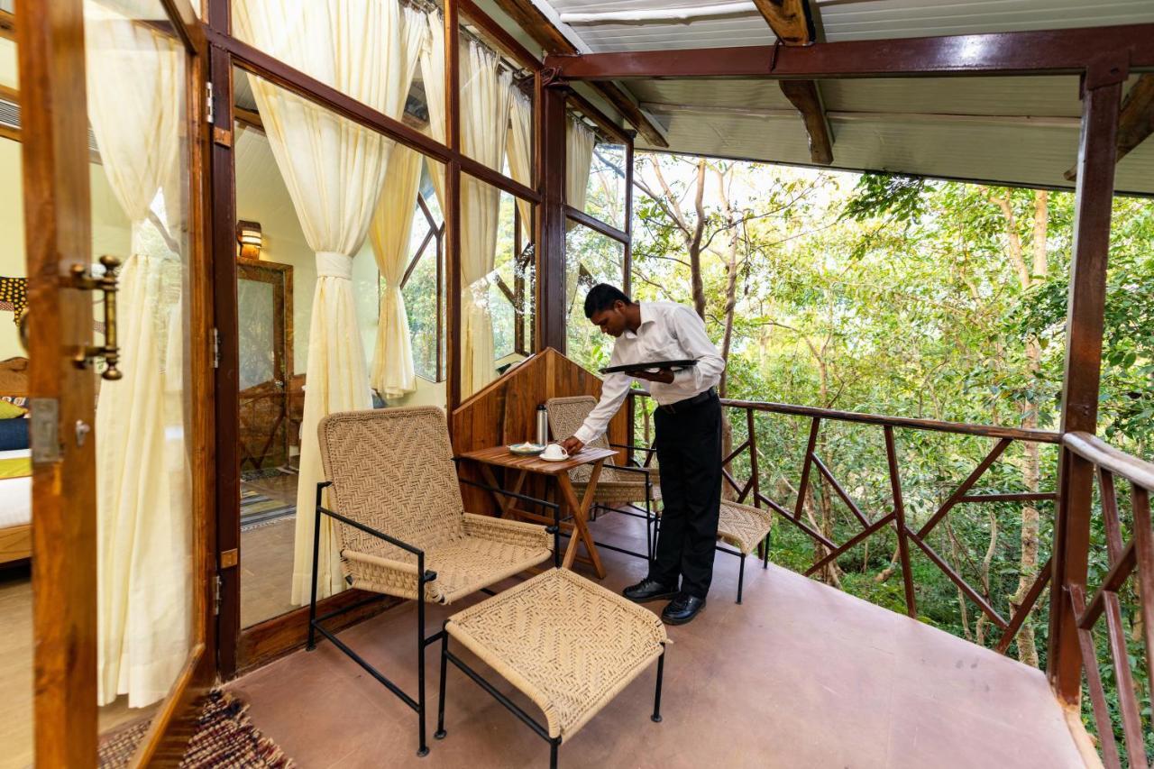 Kanha Jungle Camp Exteriör bild