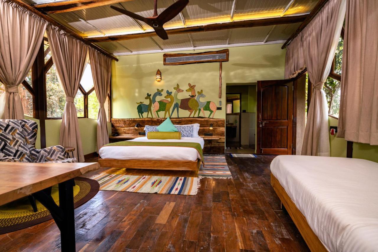 Kanha Jungle Camp Exteriör bild