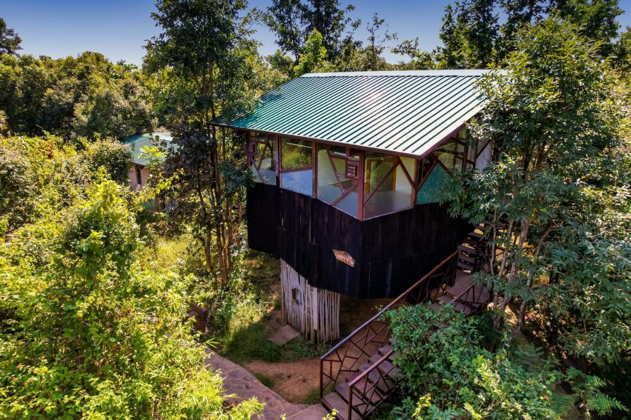 Kanha Jungle Camp Exteriör bild