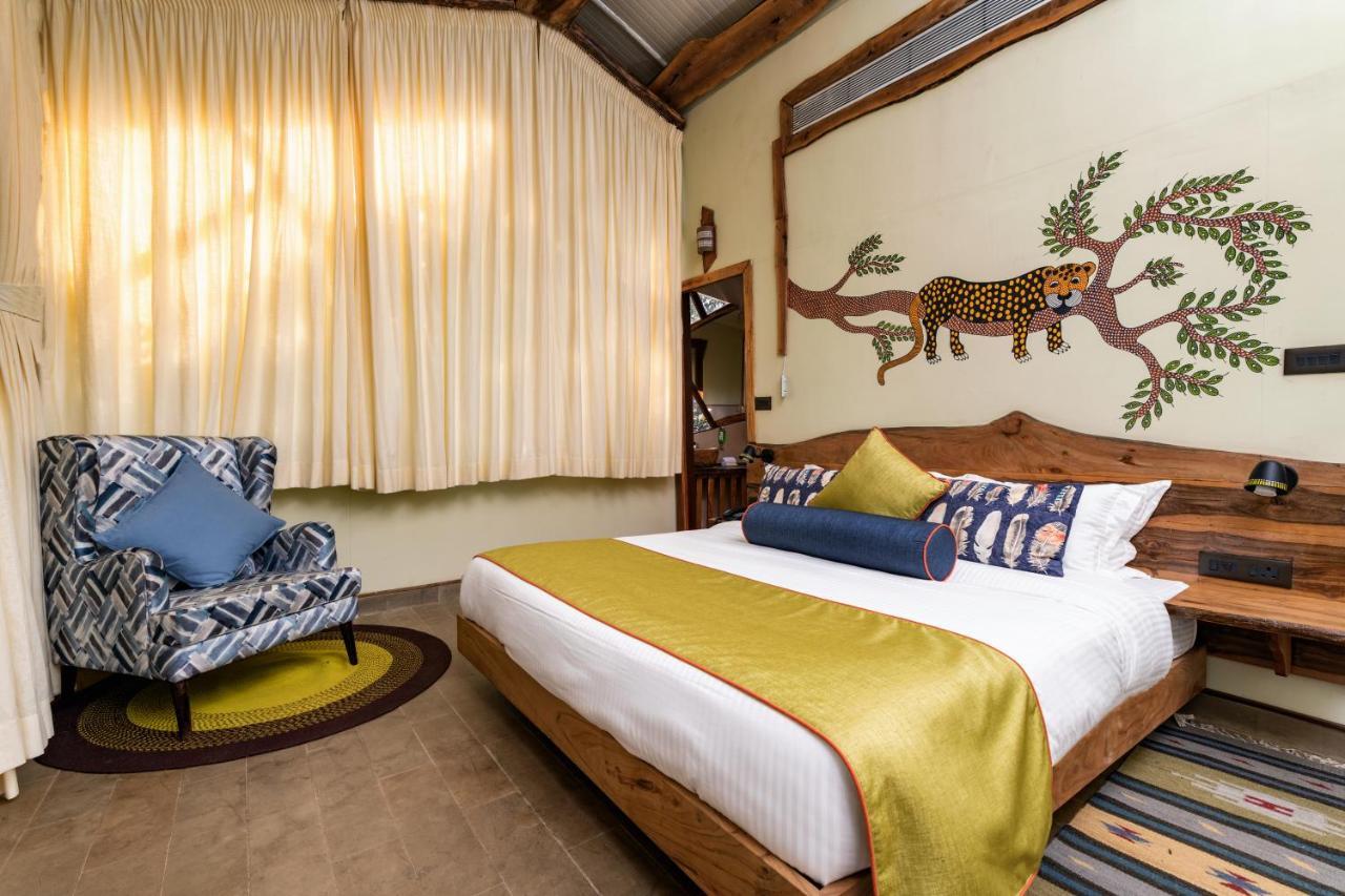 Kanha Jungle Camp Exteriör bild